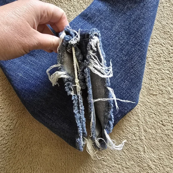 MOTHER Blue Cropped Jeans - Picture 8 of 16